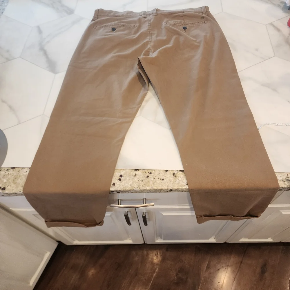 LUCKY BRAND, MENS NEW WITH TAGS,size 36- 121 slim Chino khaki tan pants,coolmax - Picture 9 of 16